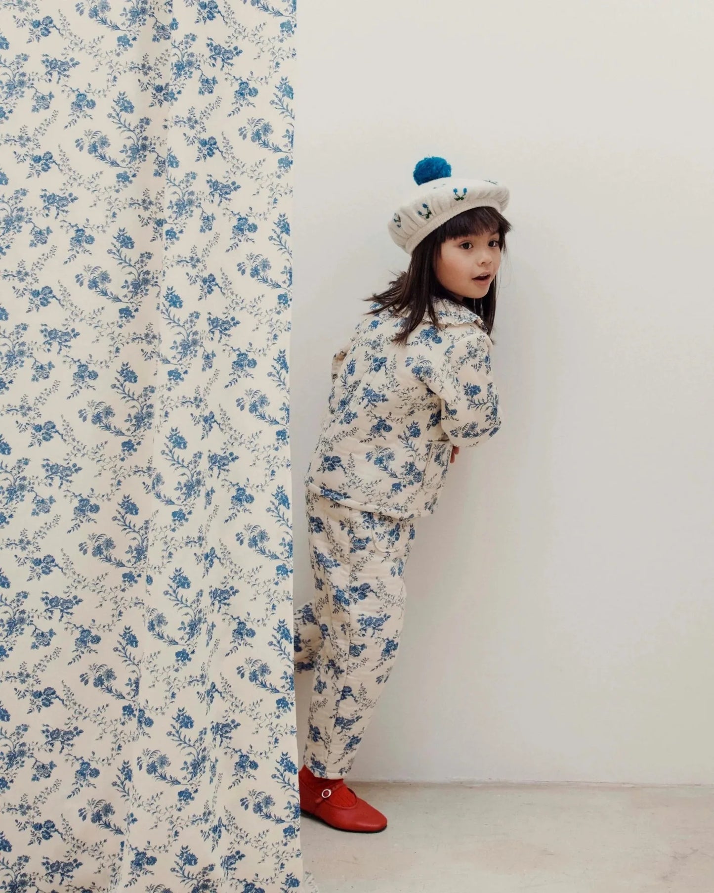 Children's Sweater 2025 Autumn EM series Girls' Country Style embroidered Flower shirtlong Pants Overalls Girls' set